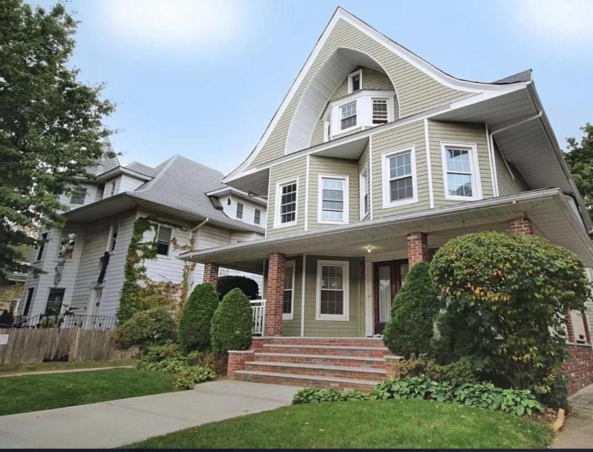 Gorgeous Victorian House!! Entire Suite In Sam'S Home New York Dış mekan fotoğraf